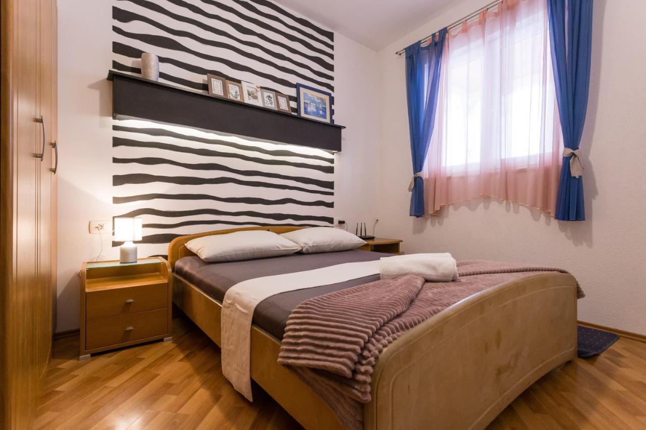 Apartman Ikar โปดสตรานา ภายนอก รูปภาพ