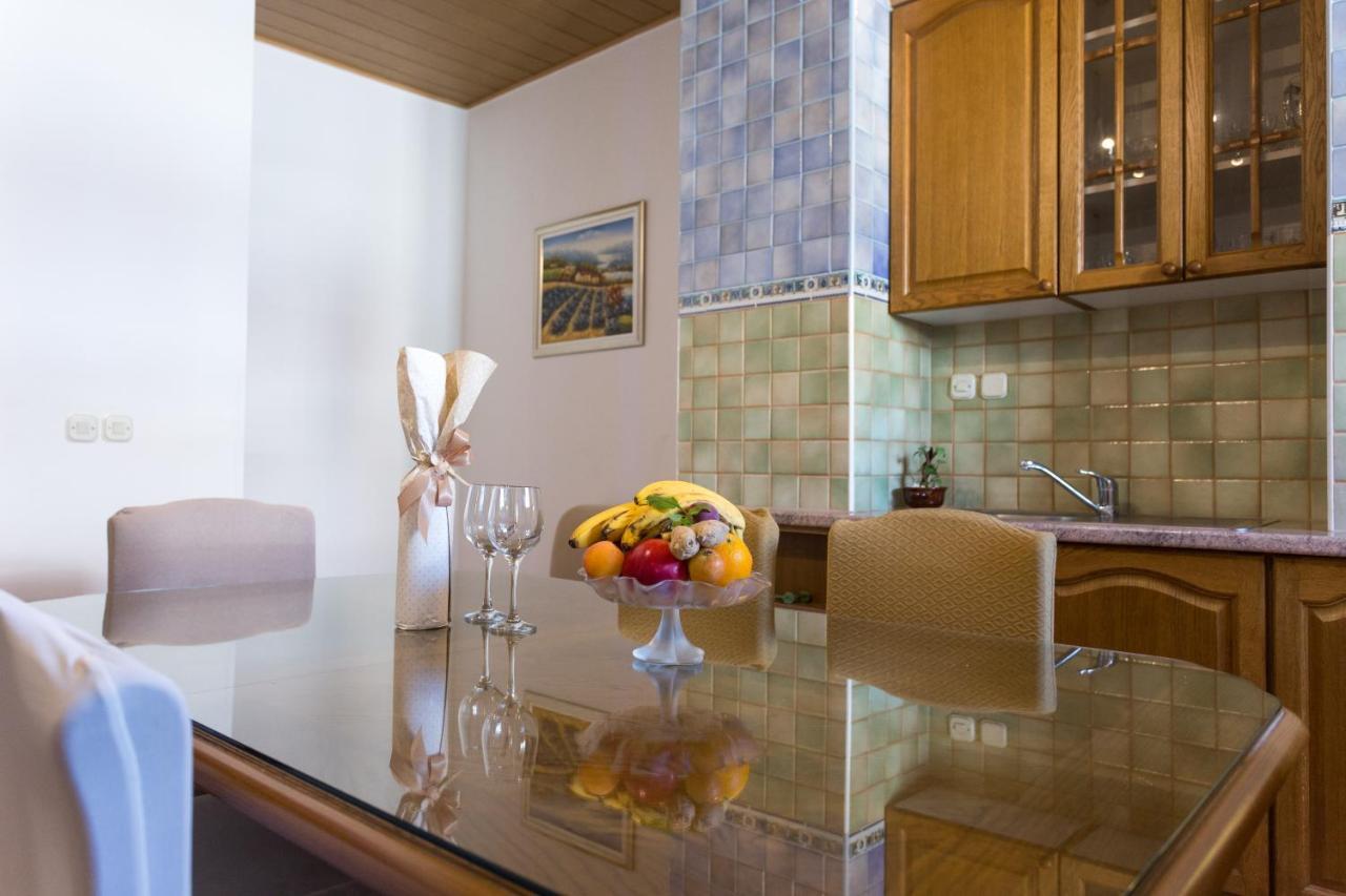 Apartman Ikar โปดสตรานา ภายนอก รูปภาพ